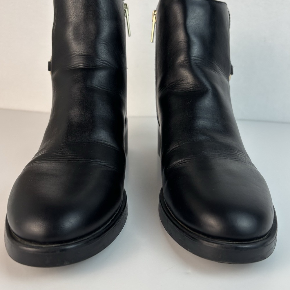 Tommy Hilfiger Imiera Black 8.5 Ankle Boots Booties Vegan Faux Leather Gold Logo - Picture 9 of 16